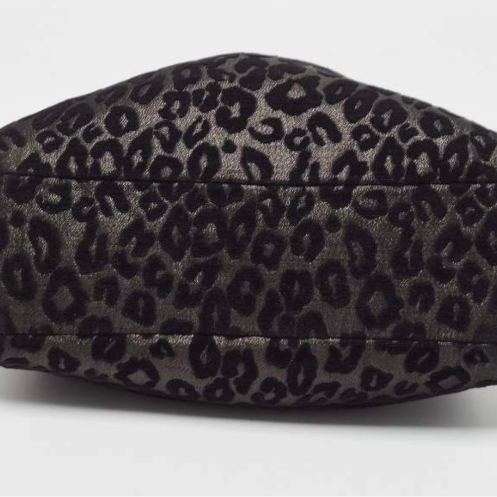Coach Madison Chenille Ocelot Tote bag. 
 Black Leopard Print - Picture 3 of 12